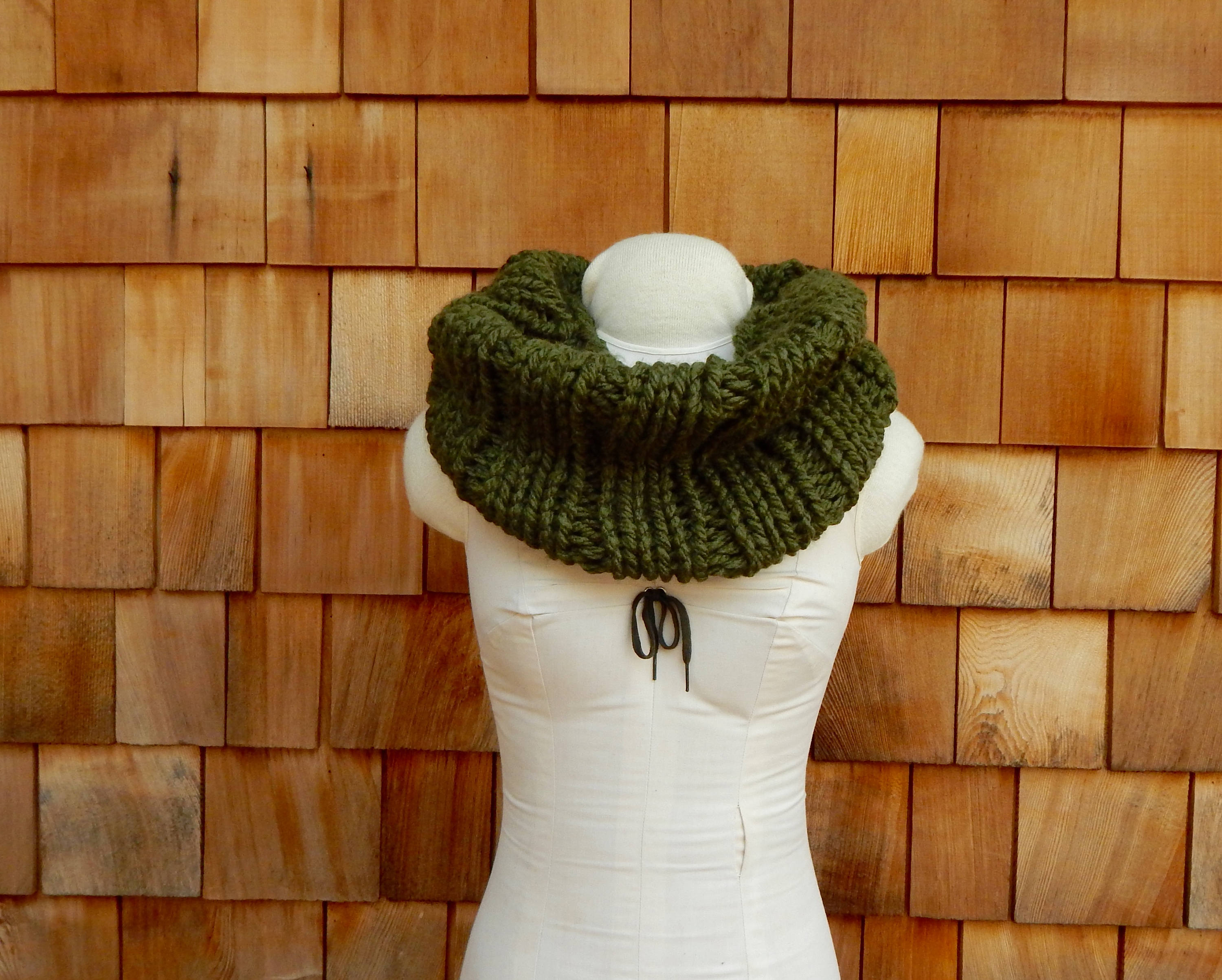 Neck Warmer Knitted Cowl Infinity Scarf Green Scarf